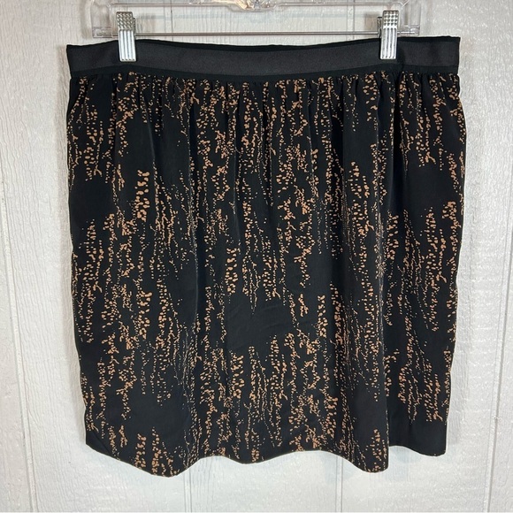 Gap Black and Gold Midi Skirt Size 8 - Picture 11 of 13